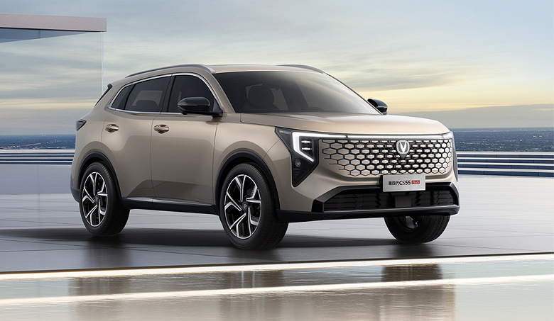 Changan привезет в Россию конкурентов Haval H6 и Geely Atlas: в 2026 году в РФ стартуют продажи нового Changan Uni-S, а также CS35 Max и CS75 Pro